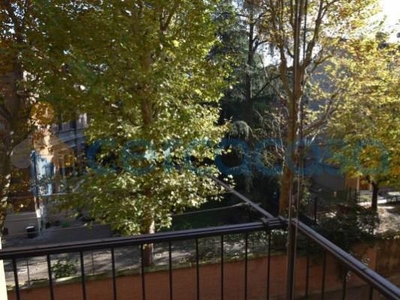 Appartamento Trilocale da ristrutturare in vendita a Bologna