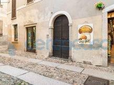 Appartamento Trilocale in vendita a Orta San Giulio