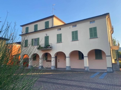 Appartamento, via Giovanni Battista, Varano de' Melegari