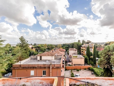 Prestigioso attico di 140 mq in vendita Via San Godenzo, Roma, Lazio
