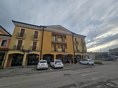 Bilocale in Piazza della Ceramica 43 a Nove