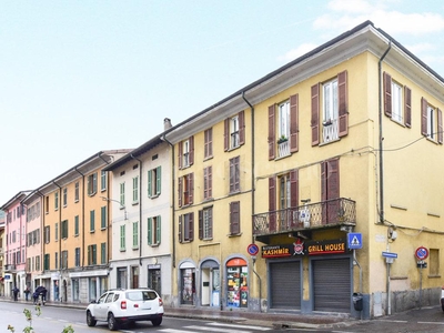 Casa a Como in Via Milano , Milano Alta
