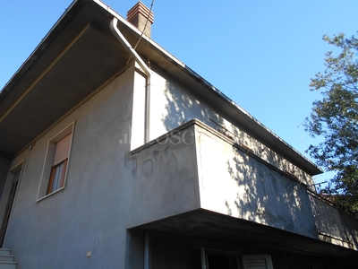 Casa Indipendente a Montesilvano in Via Massarenti