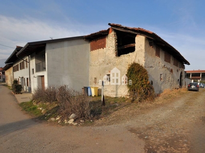 Casa indipendente da ristrutturare a Castellamonte