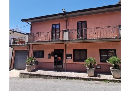 Casa indipendente in vendita a Chiaravalle Centrale, Via Francesco Spasari 268