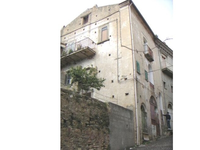 Casa indipendente in vendita a San Giorgio Lucano, Corso V. Emanuele 121