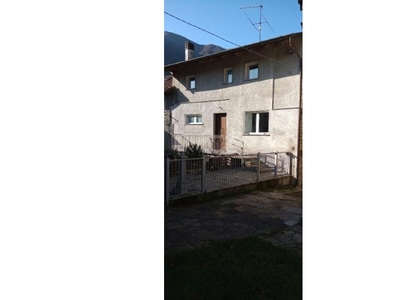 Casa indipendente in vendita a Zerba, Frazione Cerreto, Località Cerreto 59a
