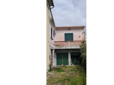 Casa indipendente in vendita a Orciano Pisano, Via Roma 38