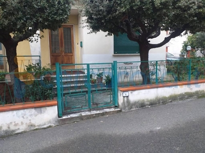 Casa singola in vendita a Rosignano Marittimo
