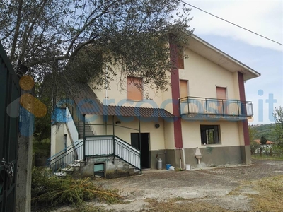 Casa singola in vendita a San Mango Sul Calore