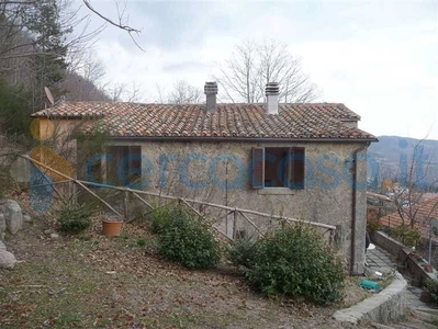 Casa singola in vendita in Marroneto, Santa Fiora
