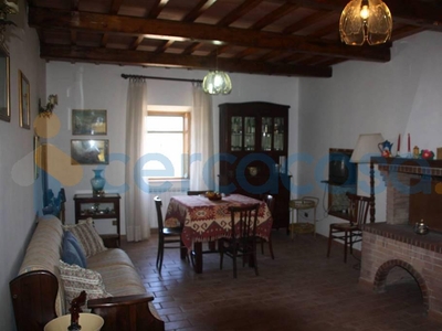 Casa singola in vendita in San Giusto, Pievebovigliana