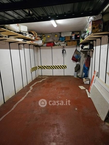 Garage/Posto auto in vendita Via Posalunga , Genova