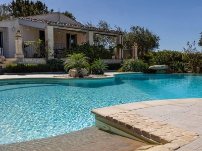 Esclusiva villa di 410 mq in vendita Via Monte Nevoso, 4, Scicli, Ragusa, Sicilia