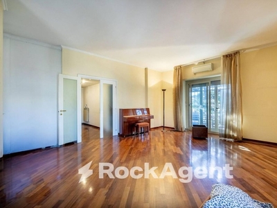 Prestigioso appartamento di 132 m² in vendita Via Giannetto Valli, 95, Roma, Lazio