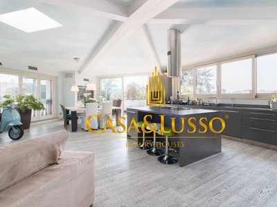 Prestigioso attico di 300 mq in vendita Via Davide Albertario, Milano, Lombardia