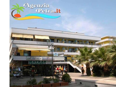 Quadrilocale in vendita a Alba Adriatica