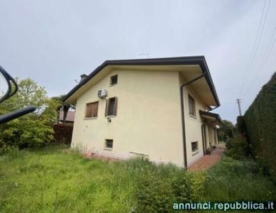 Rif. A.A.462-22,Vendita all'asta - casa indipendente