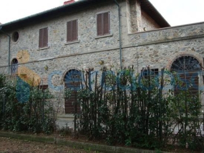 Rustico casale in vendita a San Vincenzo