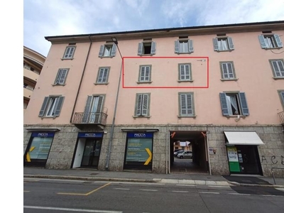 Trilocale in vendita a Bergamo, Zona Borgo Santa Caterina, Via C. Baioni 7