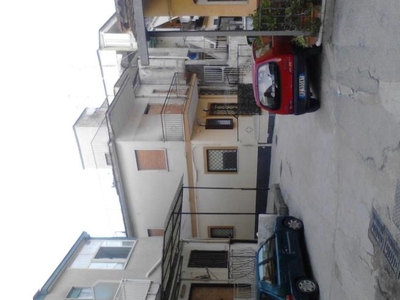 Trilocale in vendita a Napoli, Zona Pianura