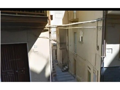 Casa indipendente in vendita a Enna, Via Salerno 37