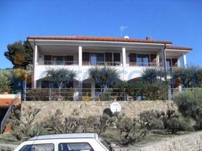 Villa in ottime condizioni in vendita a Vallecrosia
