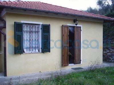 Villa in vendita a Borgomaro
