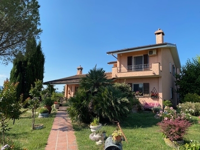 Villa in vendita Forlì-cesena