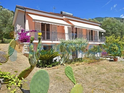 Villa in vendita in Strada Isola Inferiore 31, Sanremo