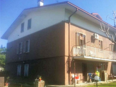 Villa in vendita Piacenza