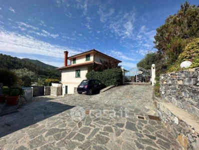 Villa in vendita Via IV Novembre 56, Casarza Ligure