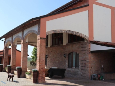 Villa, via Cremonese, zona San Pancrazio, Vicofertile, Baganzola, Parma