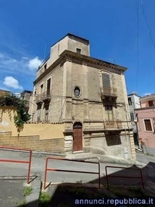 Ville, villette, terratetti Lentini PIAZZA SAN GIOVANNI cucina: Cucinotto,