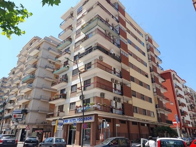 Appartamento in vendita a Taranto, via Genova, 50 - Taranto, TA