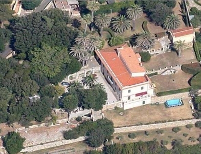 Villa bifamiliare in vendita a Livorno Antignano