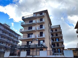 Affitto Appartamento, in zona PIAZZA CROCE, RAGUSA