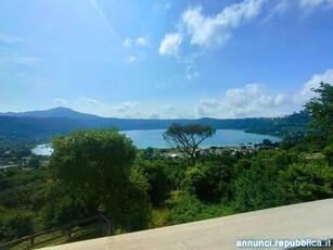 Appartamenti Castel Gandolfo Viale Bruno Buozzi cucina: A vista,