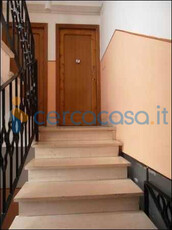 Appartamento in ottime condizioni in vendita a Vezzano Ligure