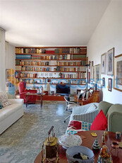 Appartamento in vendita in Via Cantoni 10, Gallarate