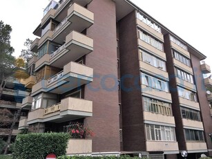 Appartamento Quadrilocale in affitto in Via Cassia 531, Roma