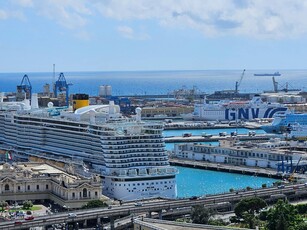 Appartamento vista mare, Genova principe