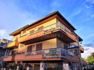 Casa a Monterotondo in Via Vladimiro Riva, Santa Maria