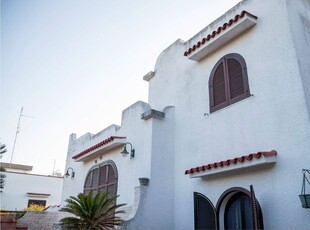 Esclusiva villa di 620 mq in vendita Corso Alcide De Gasperi, 521, Bari, Puglia