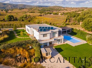 Prestigiosa villa di 350 mq in vendita località San Leonardo, Calangianus, Sassari, Sardegna