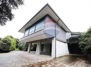 Prestigiosa villa di 816 mq in vendita, Via Alessandro Manzoni, 6, Uggiate Trevano, Lombardia
