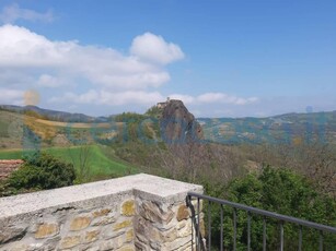 Rustico casale in ottime condizioni in affitto a Travo