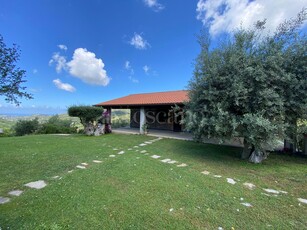 Villa a Prignano Cilento in Via Yardini, Prignano Cilento