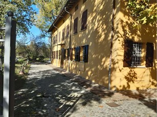 Villa Trifamiliare Modena Nord