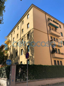 Appartamento in ottime condizioni, in affitto in Via Pietro Mengoli, Bologna